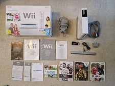Nintendo Wii Set in Originalverpackung + 4 Spiele Sports, FIFA, Farm Animals