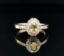 Ring 0,64 kt grüner Saphir