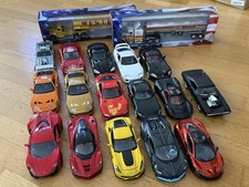 2x LKW Modell Und 16x