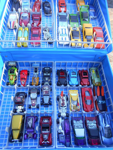 Konvolut hot wheels - 42,