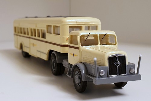 Ifa sattelschlepperbus - ifa, h6-sattelschlepperbus