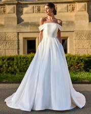 Brautkleid Gr. 12 ungetragen