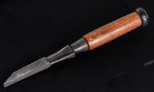 Seltenes japanisches Stemmeisen – Mukomachi Nomi 向待鑿 – 8 mm, 235 mm, Rot-Eiche