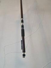 Violinbogen-Violinbow-Geigenbogen. Renoviert und frisch behaart. Sartory-Frosch