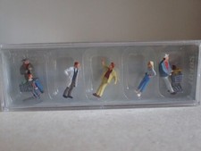 Preiser Beim Einkaufen Familie