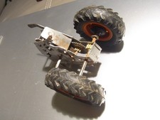 Aufziehmotor mit Achse und