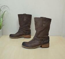 schicke Görtz Bikerlook