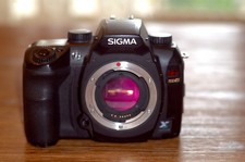 Sigma SD 15 mit X3 Foveon Sensor (14,1 Megapixel), Zustand B
