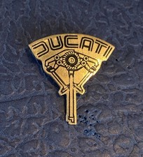 Ducati Pin Königswelle Schlüssel Anstecknadel Motorcycle Emaille