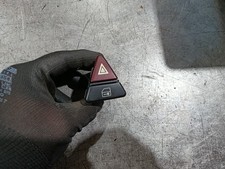 Mercedes A-klasse W168 Schalter Warnblinkanlage Warnblinkschalter 1688206710