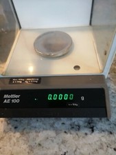 Mettler AE100 Präzisions-Laborwaage Analysewaage