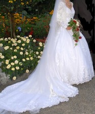 Brautkleid Eddy K., Gr. 38, weiß, Perlen, Pailletten, lange Ärmel, Prinzessin