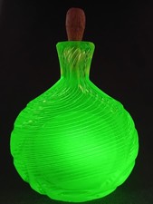 Schnupftabakflasche Uranglas