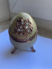 Schmuckei Spieluhr mit Golddekor