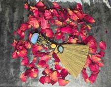 Hexenbesen zur Reinigung mit