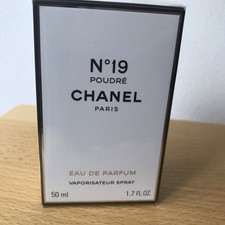 Chanel No 19 Poudré Eau de