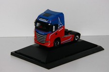 Herpa Modell LKW Iveco S-Way Sattelzugmaschine Magirus Design in PC Vitrine 1:87