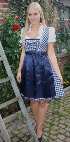 Neu süßes dirndl - neu,