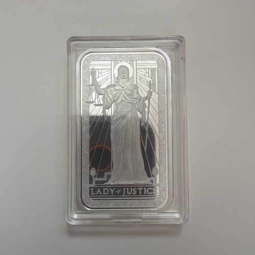 Pamp lady justice - of, .999