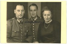 Orig. Foto AK Portrait Polizei Gendarmerie Vater und Heer Sohn - Familie
