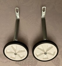 2 Stützräder Stützen Fahrhilfe für Kinderfahrrad, mehrere Höhen einstellbar, gut