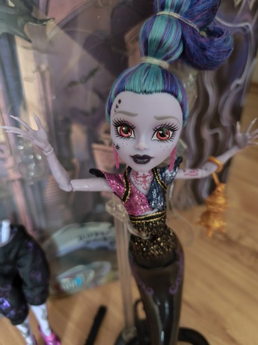 Monster high djinni whisp sdcc - monster,