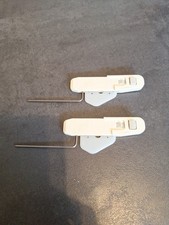 Pfaff Passap Duomatic 80 Strickmaschine Zubehör Teile Zwei Weiße Abstreifer