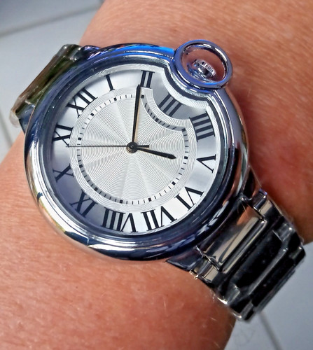 Herrenuhr logo hommage - herrenuhr,