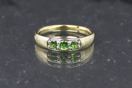 Tsavorit goldring aus 375er - aus,