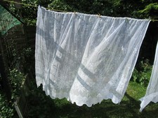 Gardine Stores ca. 1,40 hoch, auf 1,80 breit gezogen, weiß, tadellos