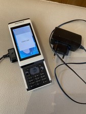 Sony Ericsson Slider Aino U10i