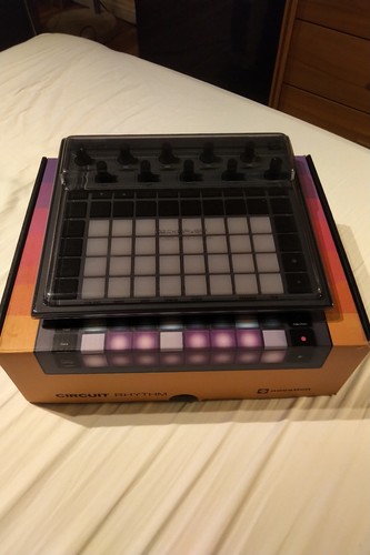 Novation circuit rhythm groove - novation,