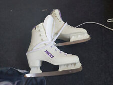 Schlittschuhe für Damen größe 39 weiß von Roces sehr guter Zustand empfehlenswer