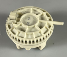 AEG L6415 Waschmaschine Druckdose Druckschalter 132141921 408-07 7930025#1975-19