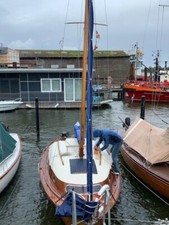 CLASSIC JOLLENKREUZER, Bj 1965, S126, Bootswerft BIKER, Mahagoni