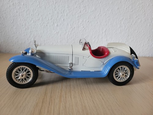 Modellauto burago alfa - alfa, romeo