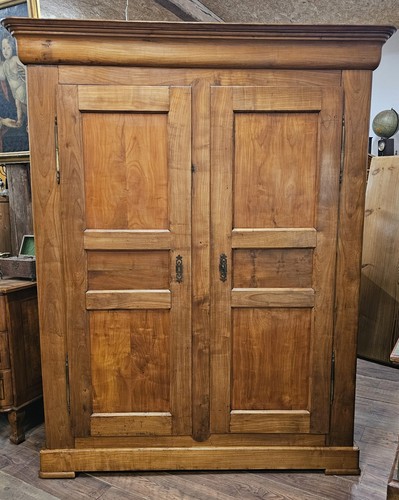 Antiker schrank kirschbaum - antiker,