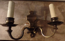 alte Wandleuchte, Messing, zweiflammig, E14 Gewinde