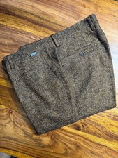 TRUSSARDI  Luxus Herrenchino Gr. 56 braun Fischgrätemuster sehr feiner Stoff