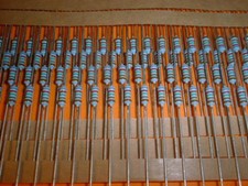 100x 8,25 kOhm 0,6 Watt 1%