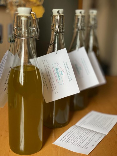 Grünes olivenöl unfiltriert - grünes, olivenöl,
