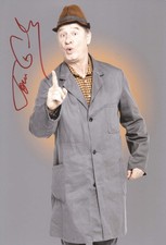 Tom Gerhardt HAUSMEISTER