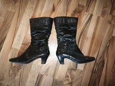 Schwarzer Damenstiefel/mit gerafftem Schaft Und Absatz/Schnallen/Lederstiefel