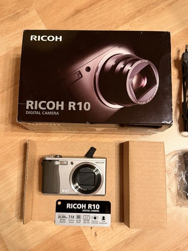 Ricoh r10 digital camera - r10,