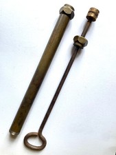 Große antike handgefertigte Insektenspritze Gift Spritze aus Messing und Stahl