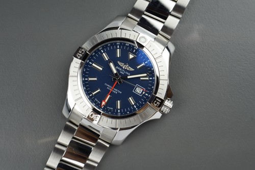 Breitling avenger gmt 45mm - breitling,