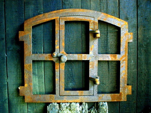 Eisenfenster mit tür - mit,