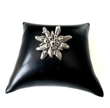 Vintage Enzian Anstecker in