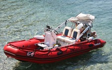 Bombard C4 mit Honda 50 PS und Trailer