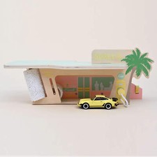 Holz-Tankstelle "Palm Springs"